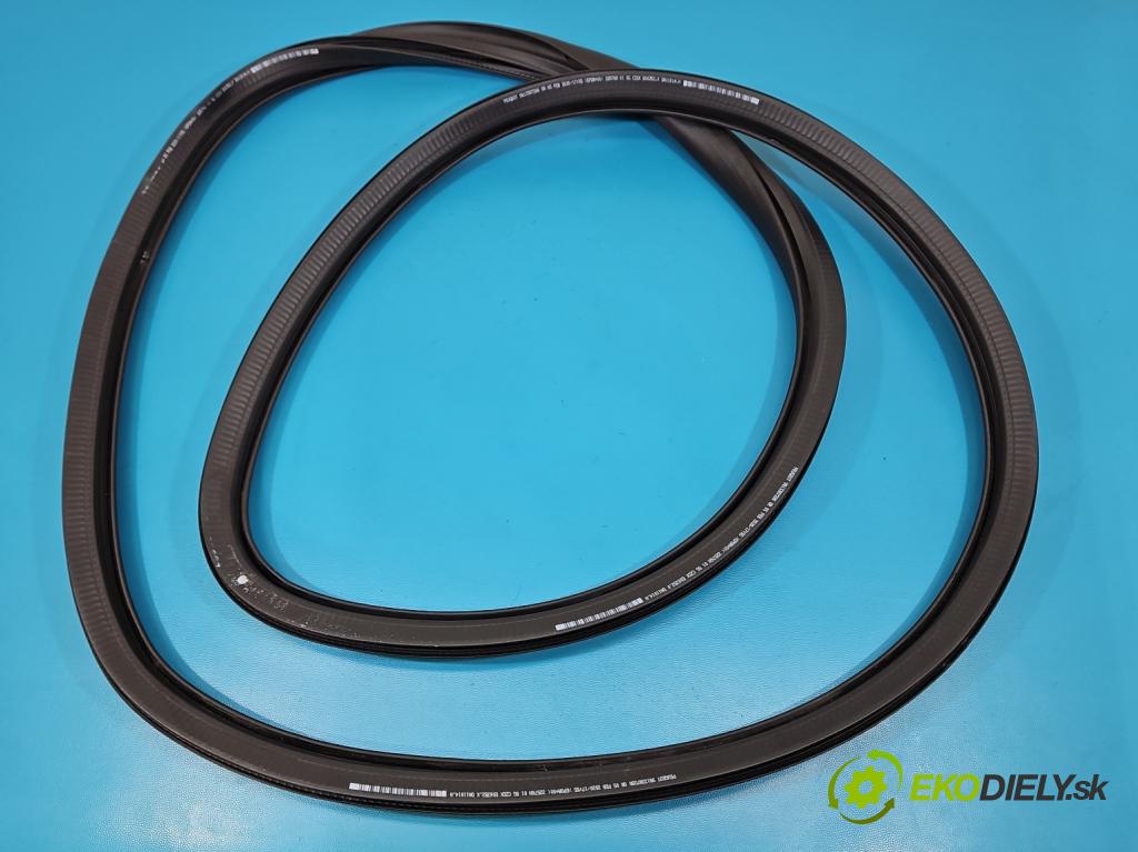 Peugeot 508 II 2018- 1.6 16V 181KM automatic 133 kW 1598 cm3 5- Těsnění: dveře přední pravé 9813387280