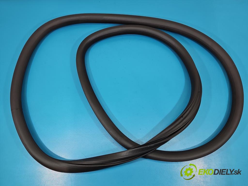 Peugeot 508 II 2018- 1.6 16V 181KM automatic 133 kW 1598 cm3 5- Těsnění: dveře přední pravé 9813387280