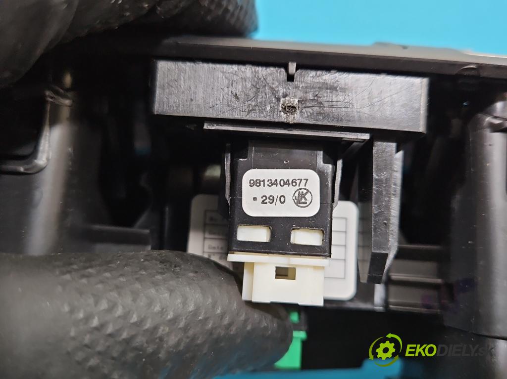 Peugeot 508 II 2018- 1.6 16V 181KM automatic 133 kW 1598 cm3 4- Mřížka: kúrenia stredová 9813436277 (Mriežka kúrenia (fukár))