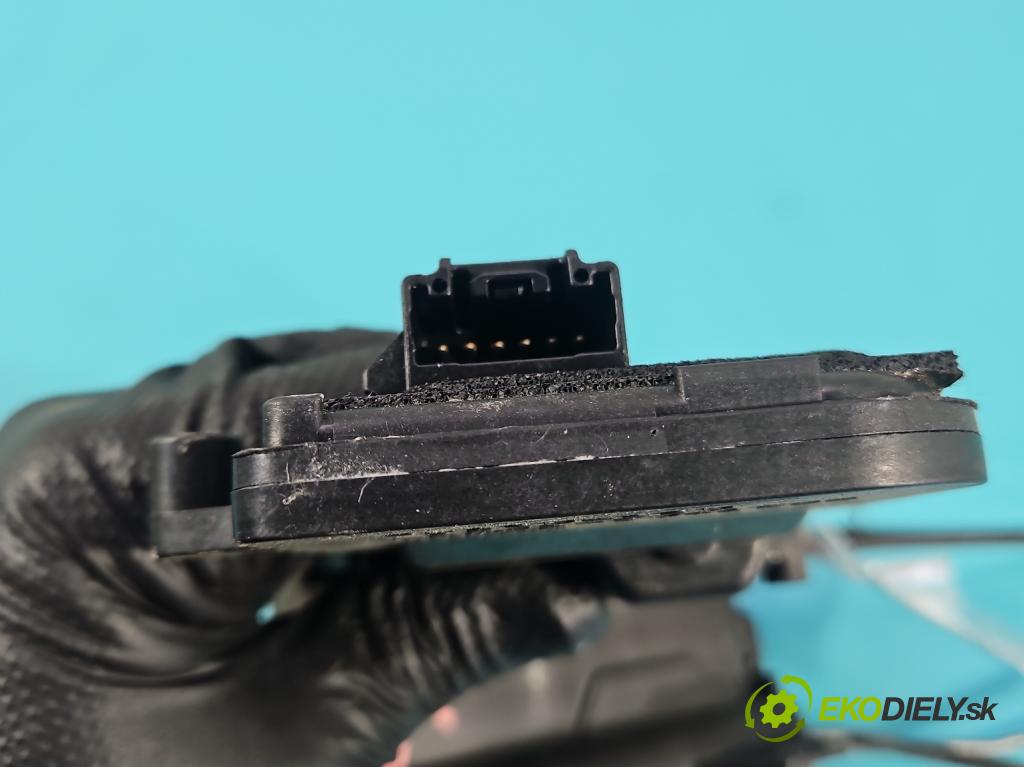 Mazda 2 I 2003-2007 1.2 16V 75 HP manual 55 kW 1242 cm3 5- zámok predné ľavý P3M71-A219A65-DG