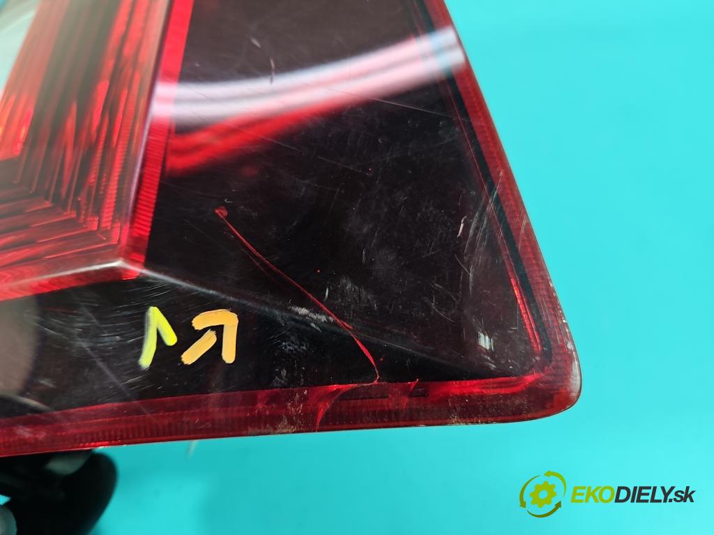 Skoda Rapid 2012-2019 1.4 tdi 90 HP manual 66 kW 1422 cm3 5- svetlo / reflektor zadné ľavé 5JJ945095A (Kľučka dverí ostatné)