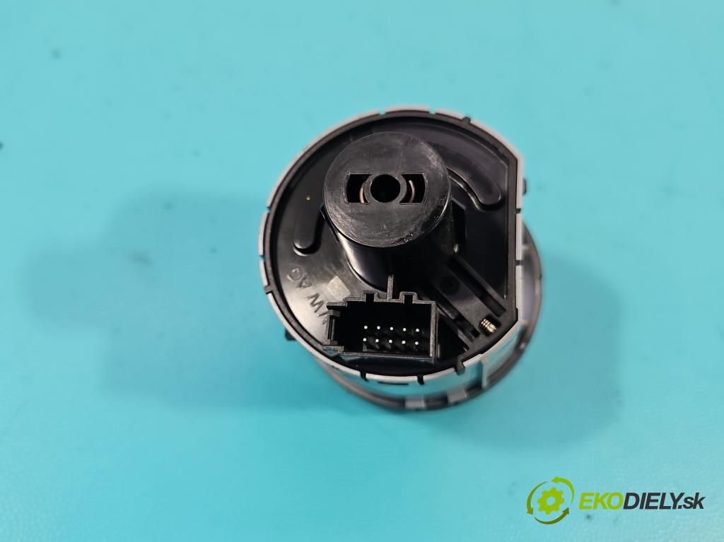 Skoda Rapid 2012-2019 1.4 tdi 90 HP manual 66 kW 1422 cm3 5- prepínač světla: na doska: 5JA941431B