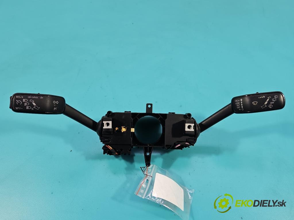 Skoda Rapid 2012-2019 1.4 tdi 90 hp manual 66 kW 1422 cm3 5- Přepínač sdružený 2Q0953507M (Páčky pod volantem)