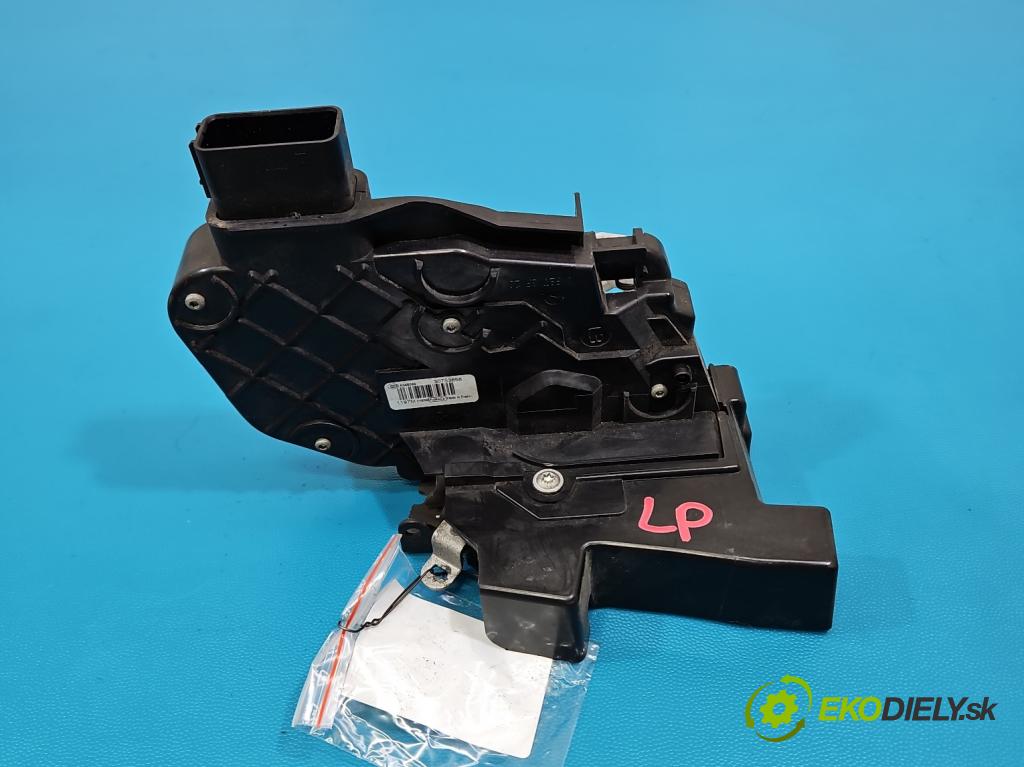 Volvo C30 1.6 hdi 109 hp manual 80 kW 1560 cm3 3- zámek přední levý 30753658