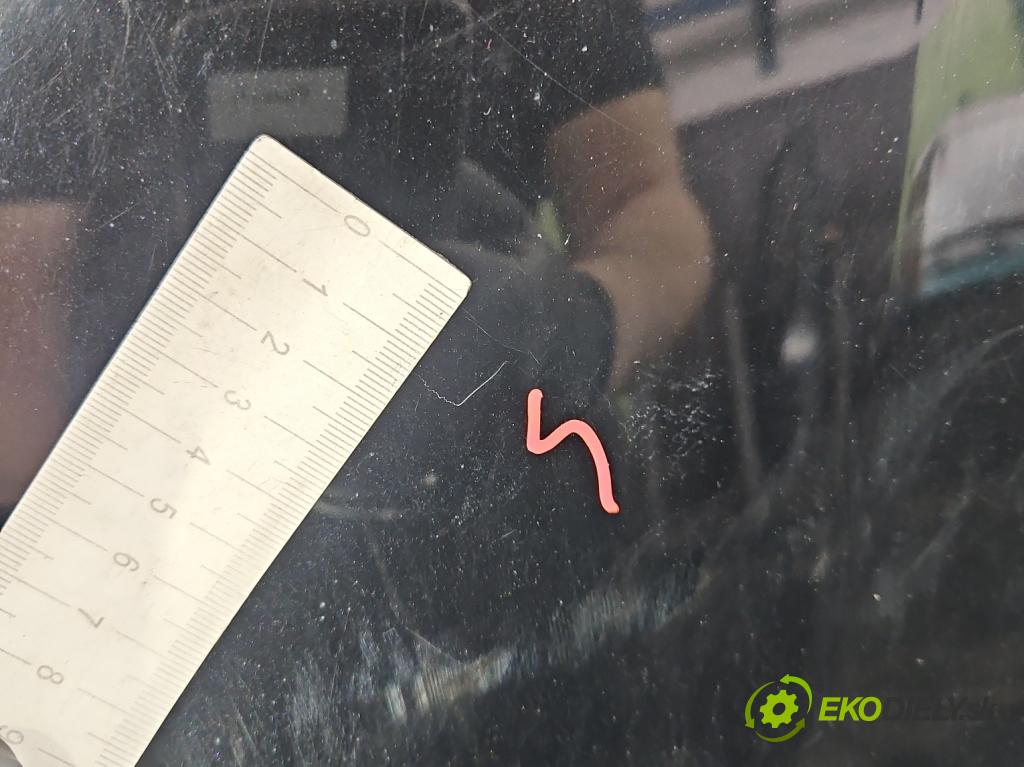 Nissan X-trail III T32 2013-2021 1.6 dci 131 HP automatic 96 kW 1598 cm3 5- kapota predná