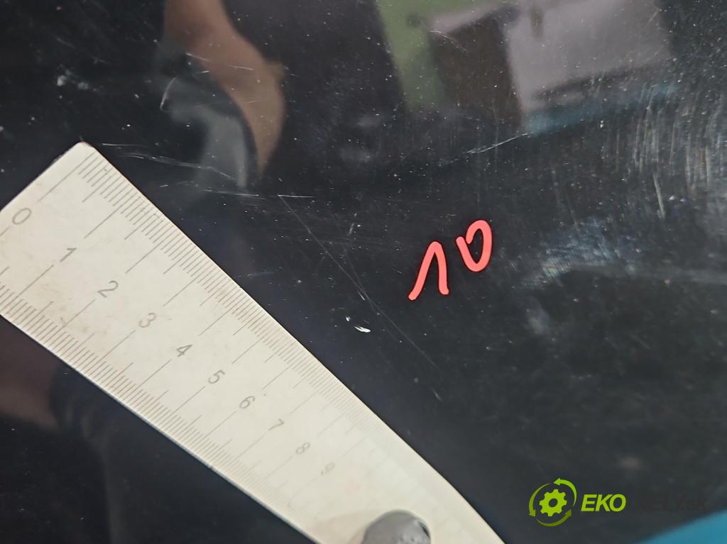 Nissan X-trail III T32 2013-2021 1.6 dci 131 HP automatic 96 kW 1598 cm3 5- kapota predná