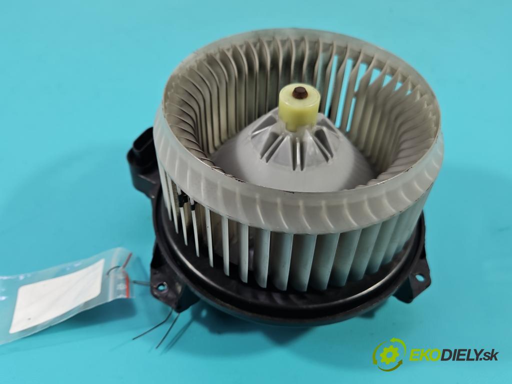 Toyota Auris II 2012-2018 1.8 16V 99 HP automatic 73 kW 1798 cm3 5- ventilátor vzduchu AV272700-8105