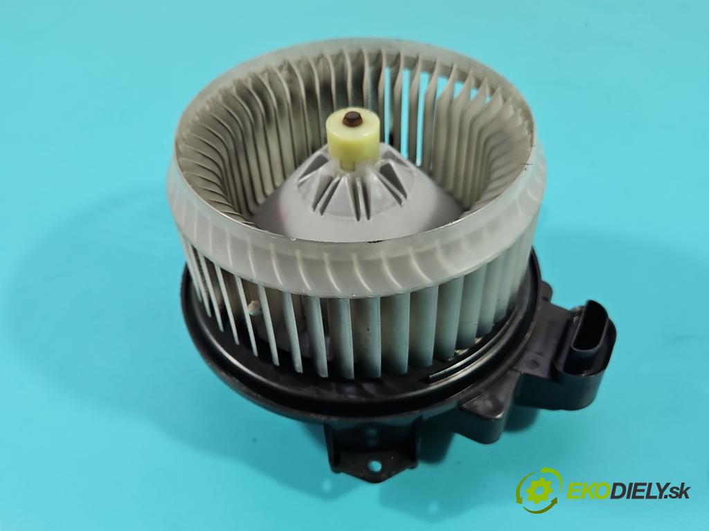 Toyota Auris II 2012-2018 1.8 16V 99 HP automatic 73 kW 1798 cm3 5- ventilátor vzduchu AV272700-8105