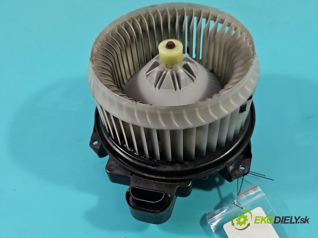 Toyota Auris II 2012-2018 1.8 16V 99 HP automatic 73 kW 1798 cm3 5- ventilátor vzduchu AV272700-8105