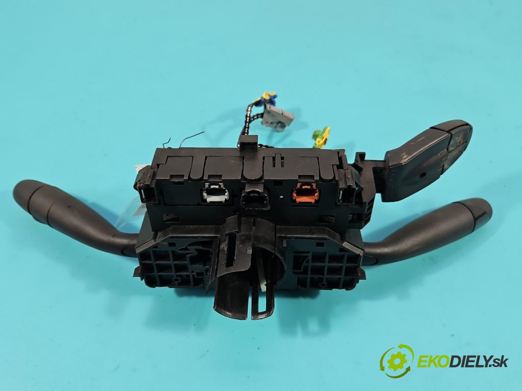 Peugeot 307 2.0 hdi 90 HP manual 66 kW 1997 cm3 5- prepínač komplex: 96530931XT (Prepínacie páčky pod volantom)