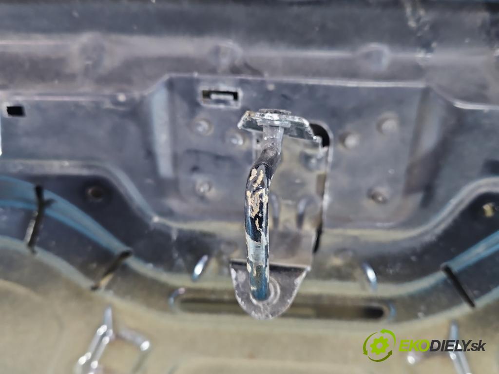 Citroen C3 III 2016-2024 1.2 12V 83 HP manual 61 kW 1199 cm3 5- kapota predná