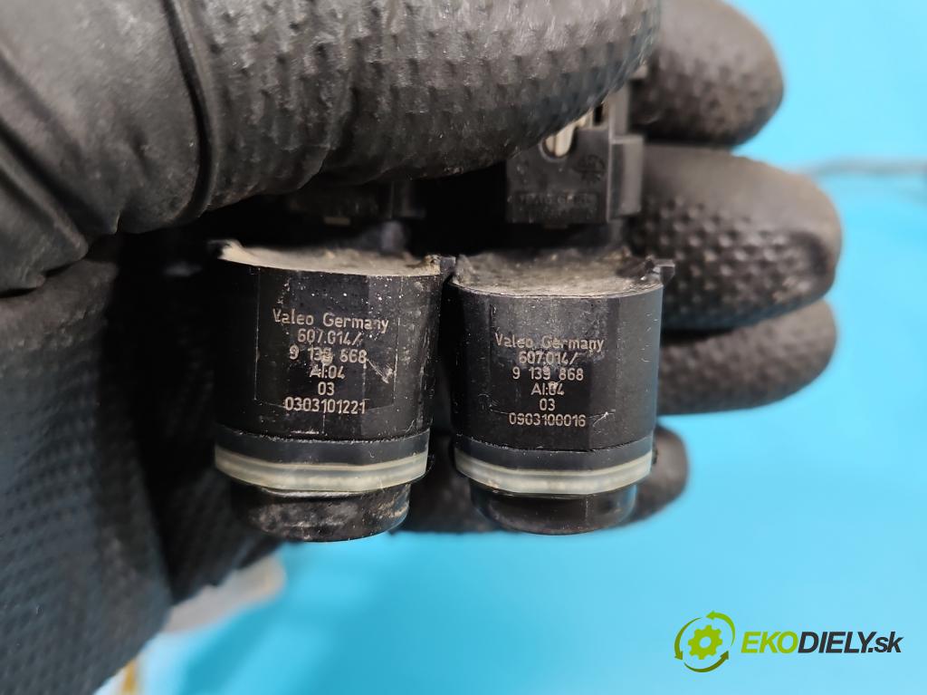 Bmw X5 E70 2006-2013 3.0d 245KM automatic 180 kW 2993 cm3 5- snímač parkování 9207138