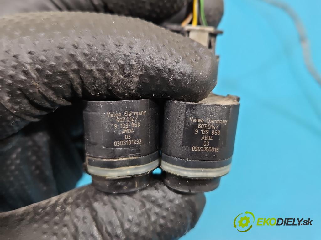 Bmw X5 E70 2006-2013 3.0d 245KM automatic 180 kW 2993 cm3 5- snímač parkování 9207138