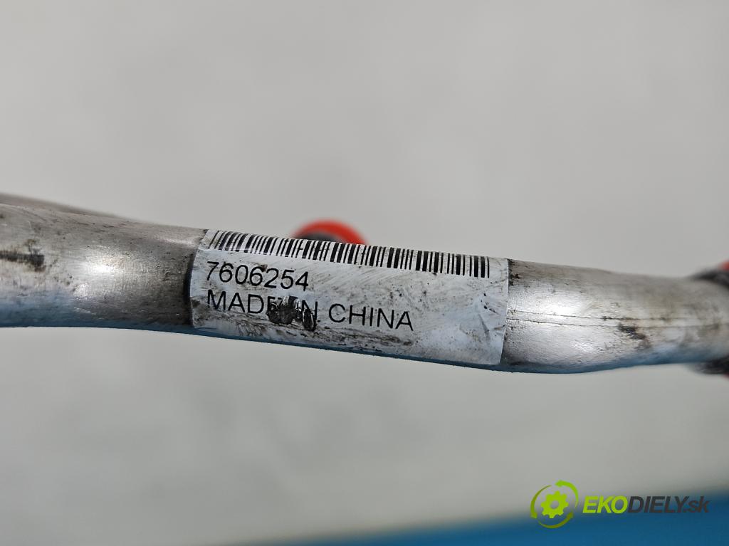 Bmw X5 E70 2006-2013 3.0d 245KM automatic 180 kW 2993 cm3 5- Chladič olej: 7606254