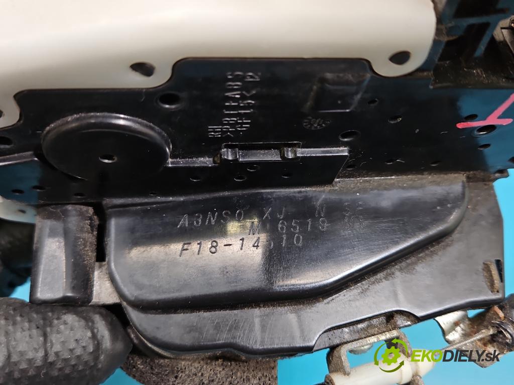 Nissan X-trail III T32 2013-2021 1.6 dci 131 hp automatic 96 kW 1598 cm3 5- zámek zadní pravý A3NS0-XJ