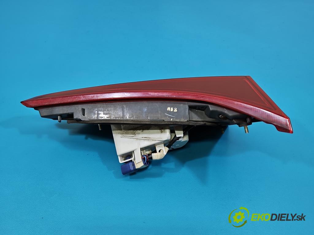 Toyota Auris II 2012-2018 1.8 16V 99 hp automatic 73 kW 1798 cm3 5- světlo zadní levé 02-354 (Klika dveří ostatní)