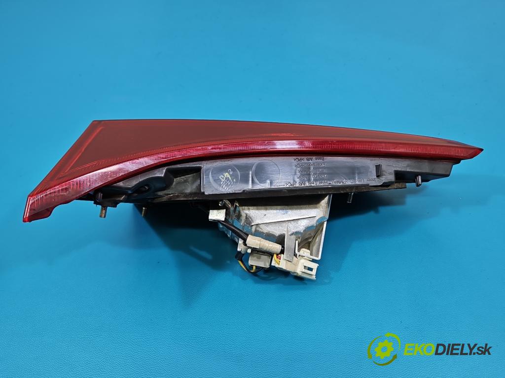 Toyota Auris II 2012-2018 1.8 16V 99 hp automatic 73 kW 1798 cm3 5- světlo zadní pravé 02-354 (Klika dveří ostatní)