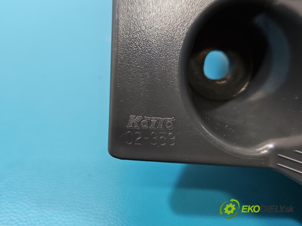 Toyota Auris II 2012-2018 1.8 16V 99 hp automatic 73 kW 1798 cm3 5- světlo zadní pravé  (Klika dveří ostatní)