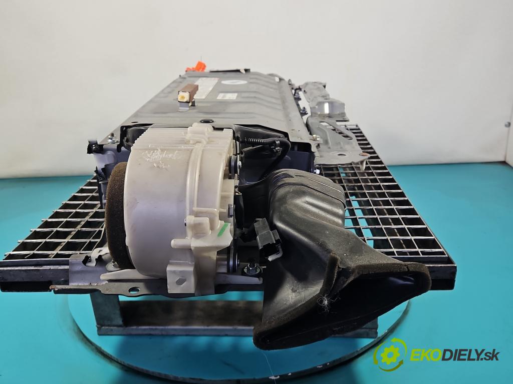 Toyota Auris II 2012-2018 1.8 16V 99 hp automatic 73 kW 1798 cm3 5- batéria G9280-12020