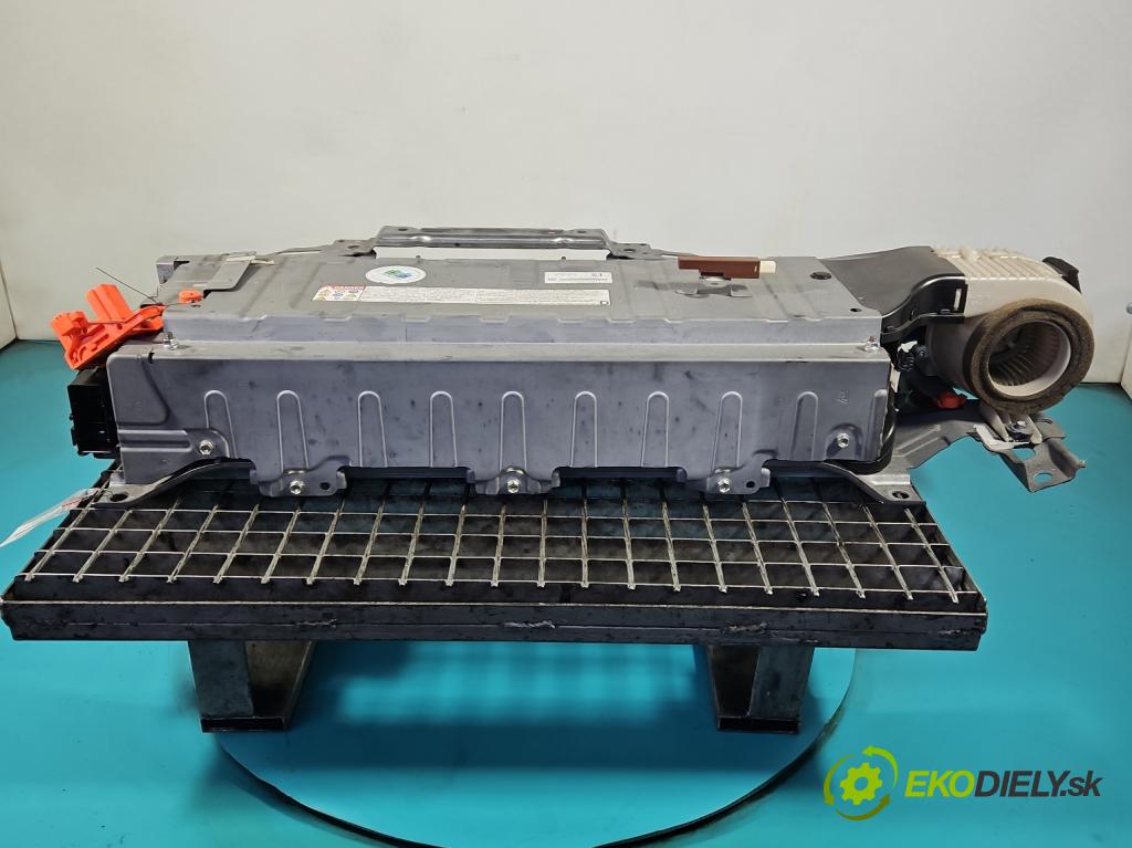 Toyota Auris II 2012-2018 1.8 16V 99 hp automatic 73 kW 1798 cm3 5- batéria G9280-12020