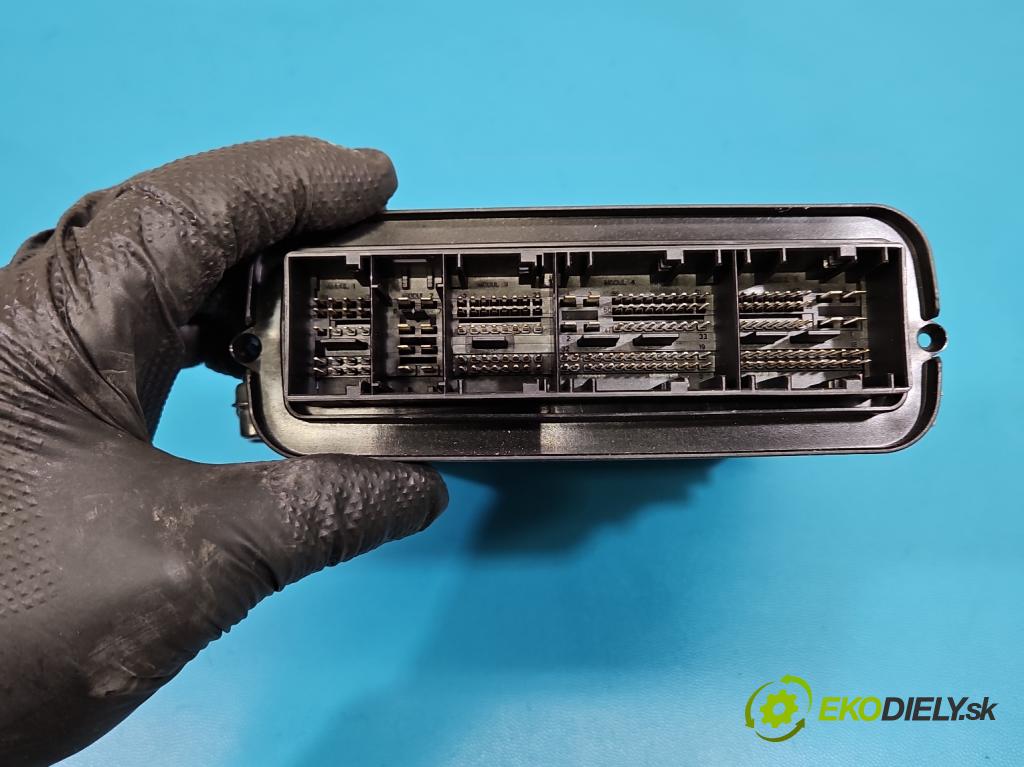 Bmw X5 E70 2006-2013 3.0d 245KM automatic 180 kW 2993 cm3 5- riadiaca jednotka motora 8506570