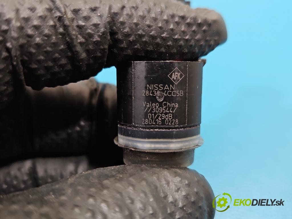 Nissan X-trail III T32 2013-2021 1.6 dci 131 hp automatic 96 kW 1598 cm3 5- snímač parkování 284384CC5B