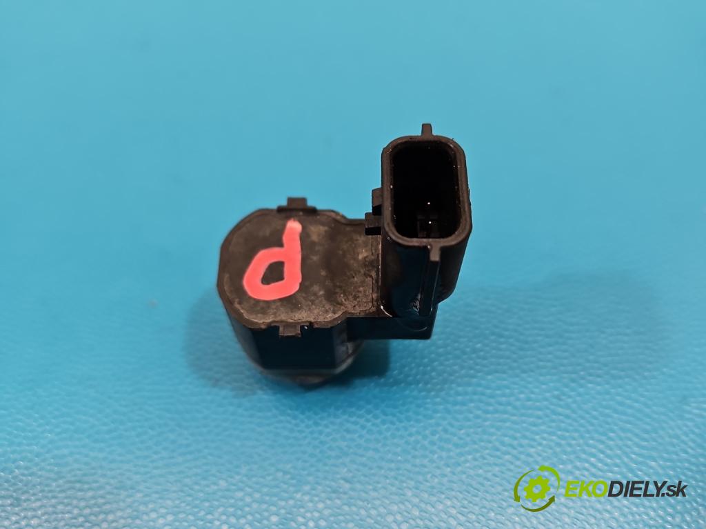 Nissan X-trail III T32 2013-2021 1.6 dci 131 hp automatic 96 kW 1598 cm3 5- snímač parkování