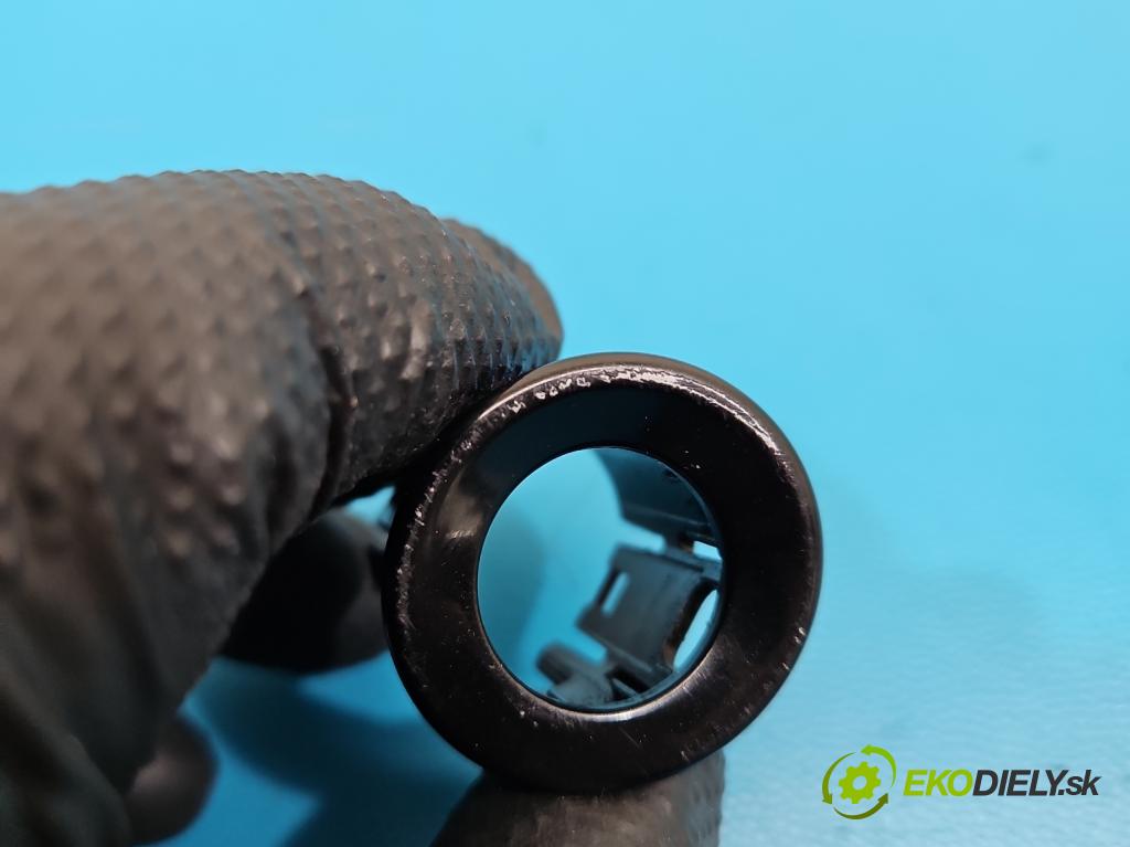 Nissan X-trail III T32 2013-2021 1.6 dci 131 HP automatic 96 kW 1598 cm3 5- Upevnenie: 28533-4CC5C