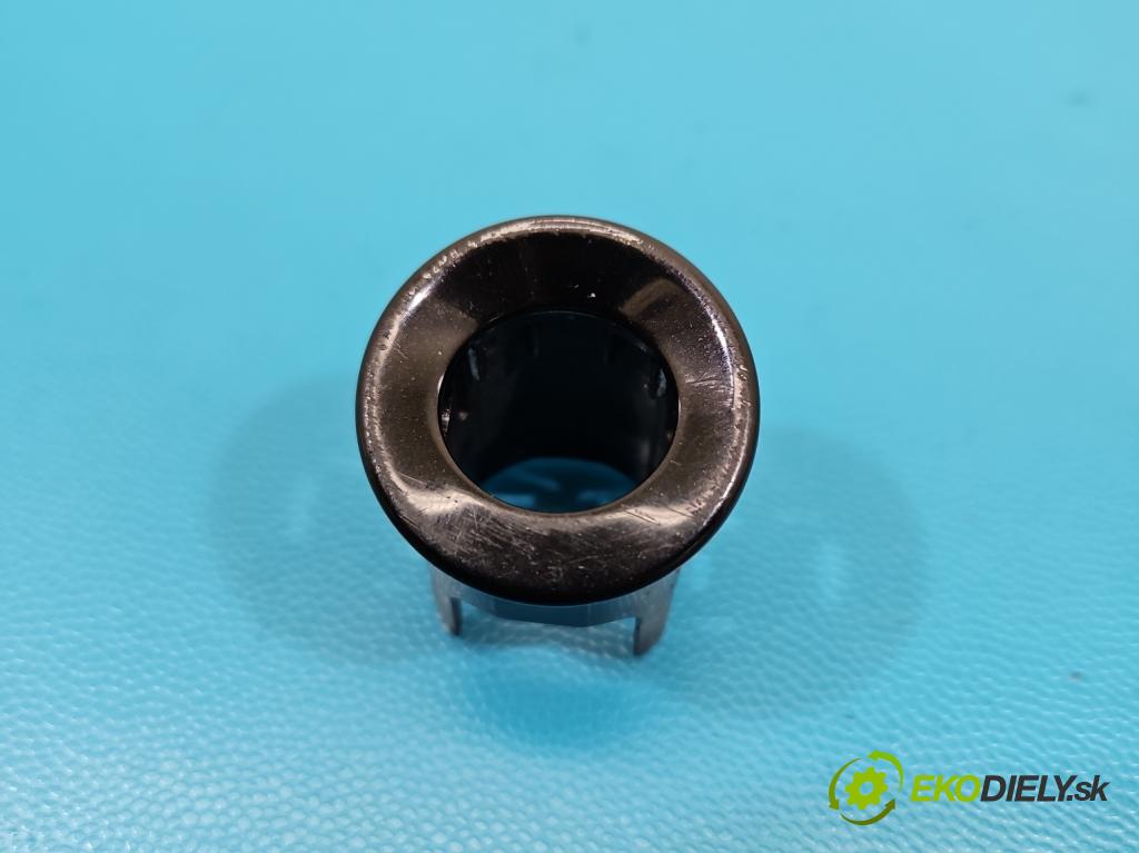 Nissan X-trail III T32 2013-2021 1.6 dci 131 HP automatic 96 kW 1598 cm3 5- Upevnenie: 28533-4CC5C