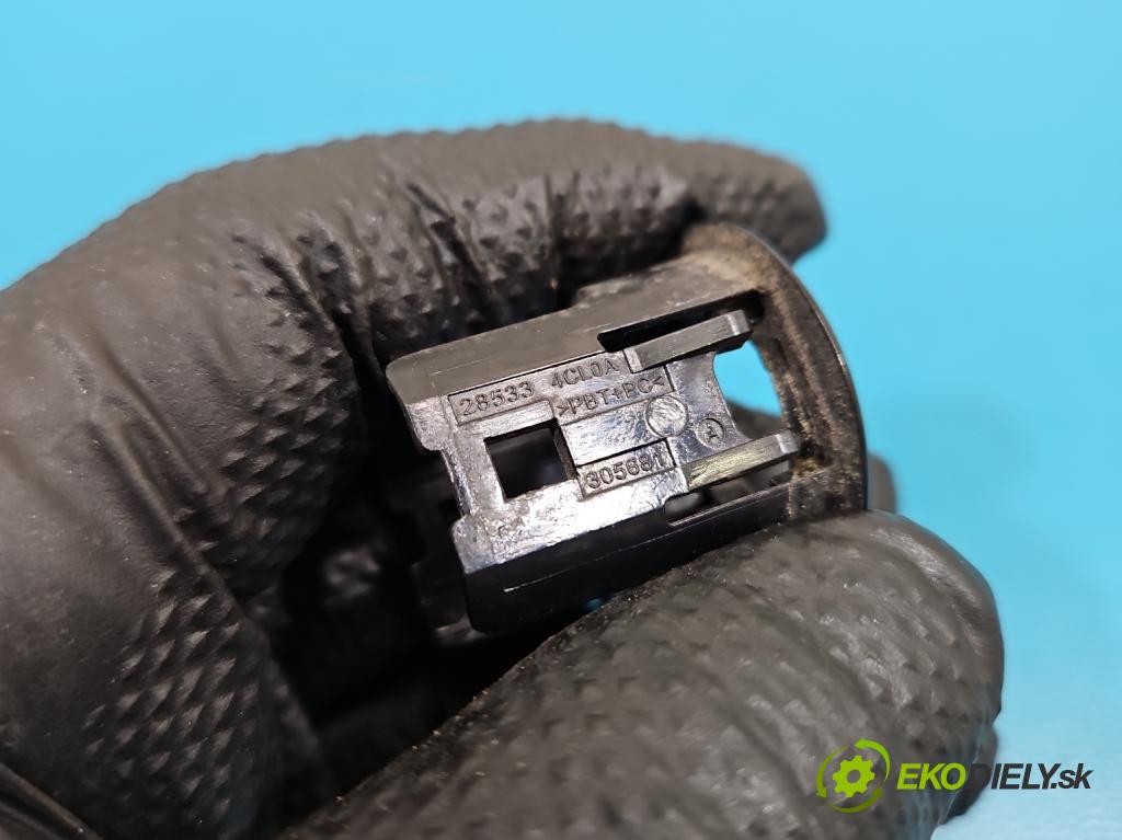 Nissan X-trail III T32 2013-2021 1.6 dci 131 HP automatic 96 kW 1598 cm3 5- Upevnenie: 28533-4CL0A