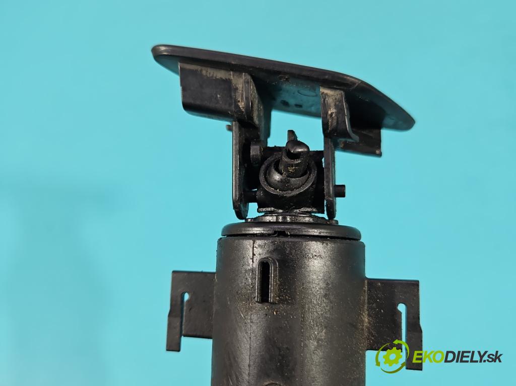 Bmw X5 E70 2006-2013 3.0d 245KM automatic 180 kW 2993 cm3 5- ostrekovač reflektor: ľavý 7173851 (Motorček ostrekovačov)