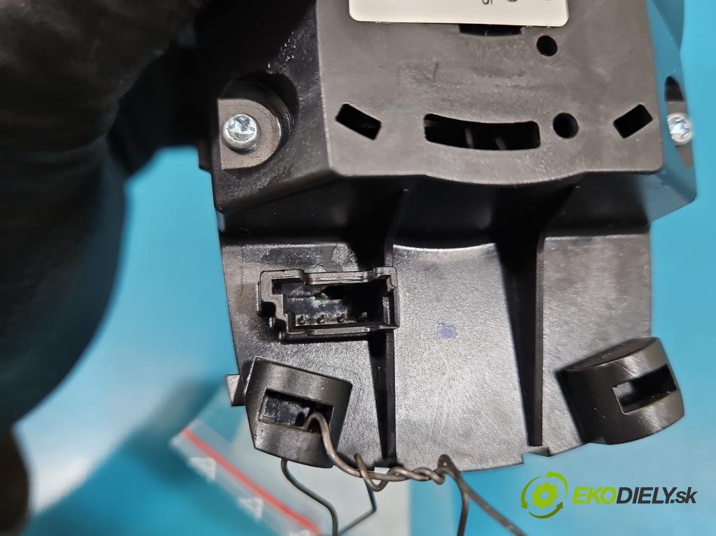 Bmw X5 E70 2006-2013 3.0d 245KM automatic 180 kW 2993 cm3 5- prepínač rádio: navigácie 9231116