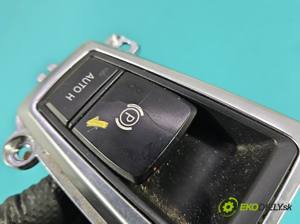 Bmw X5 E70 2006-2013 3.0d 245KM automatic 180 kW 2993 cm3 5- prepínač brzda: ručný 6975467 (Prepínacie páčky pod volantom)