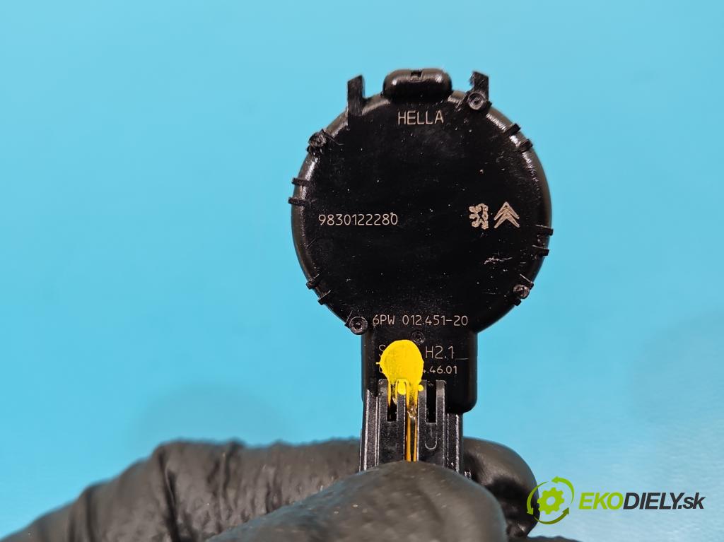 Peugeot 508 II 2018- 1.6 16V 181KM automatic 133 kW 1598 cm3 5- snímač déšť: 9830122280 (Snímač deště)