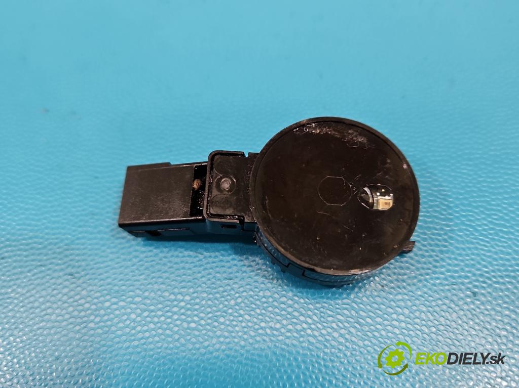 Peugeot 508 II 2018- 1.6 16V 181KM automatic 133 kW 1598 cm3 5- snímač déšť: 9830122280 (Snímač deště)