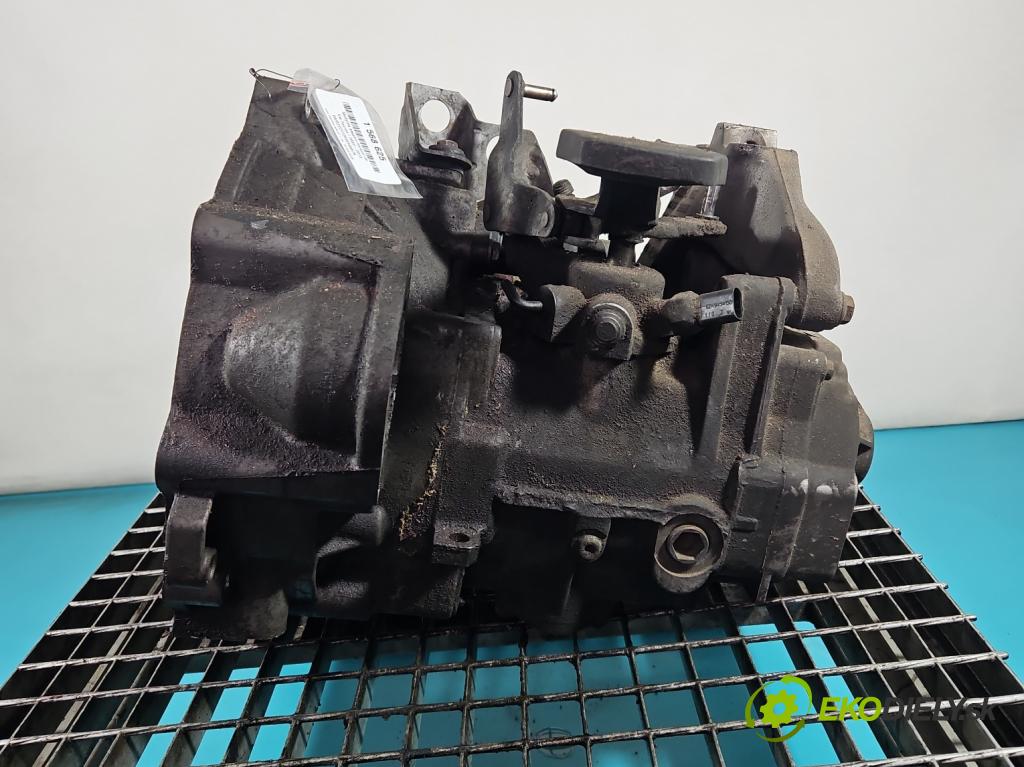 Vw Touran I 2003-2015 1.9 tdi 105 hp manual 77 kW 1896 cm3 5- převodovka stupňová manual JYK