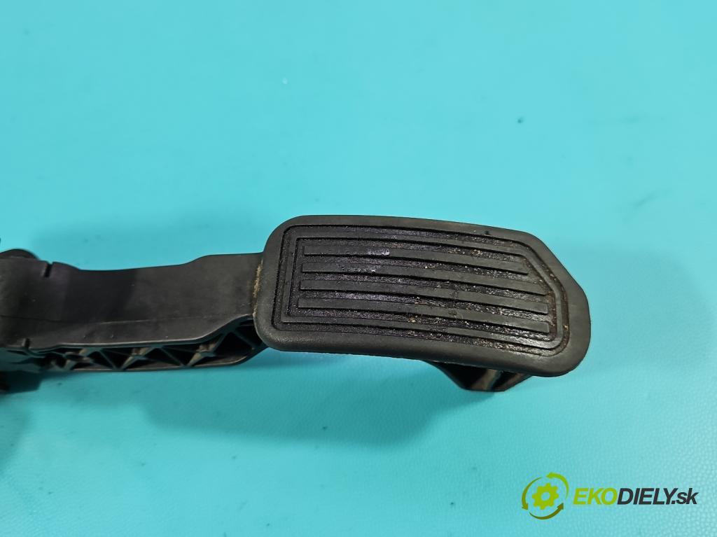 Toyota Auris II 2012-2018 1.8 16V 99 hp automatic 73 kW 1798 cm3 5- pedal plyn: potenciometr: 78110-02120