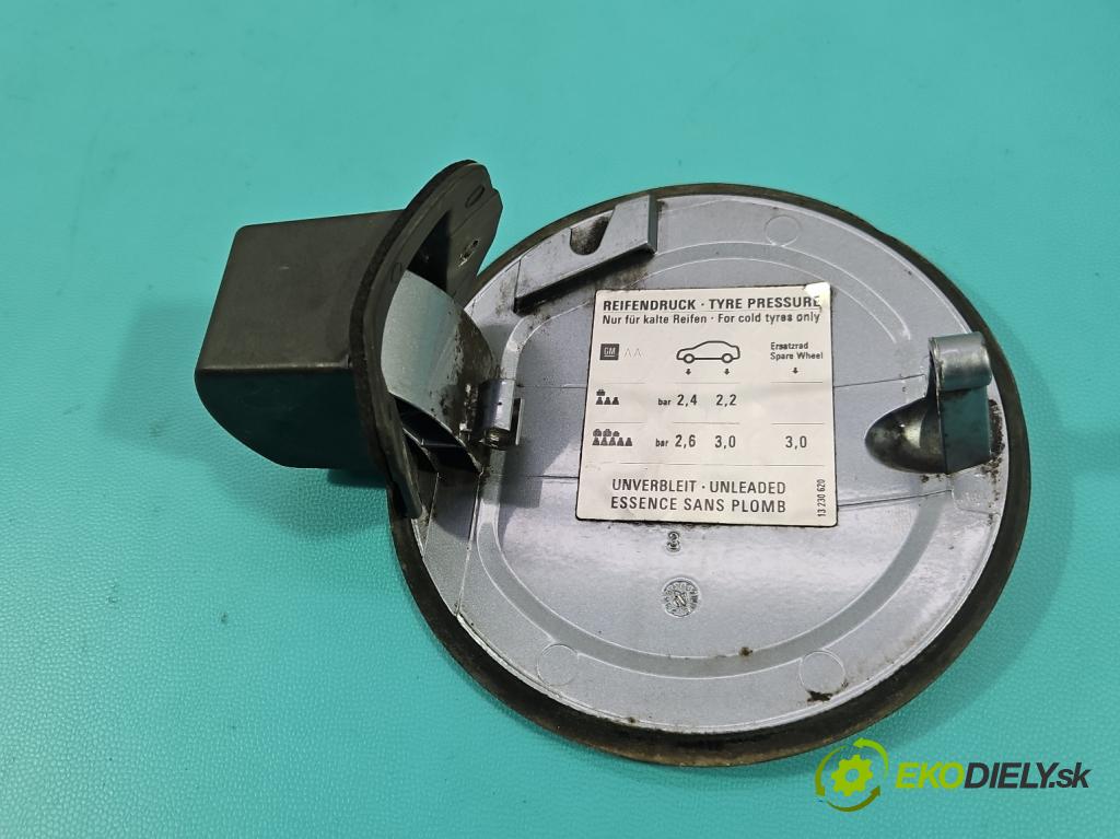 Opel Meriva A 2002-2010 1.6 16V 105 hp automatic 77 kW 1598 cm3 5- Klapka nalévání paliva  (Klika dveří ostatní)