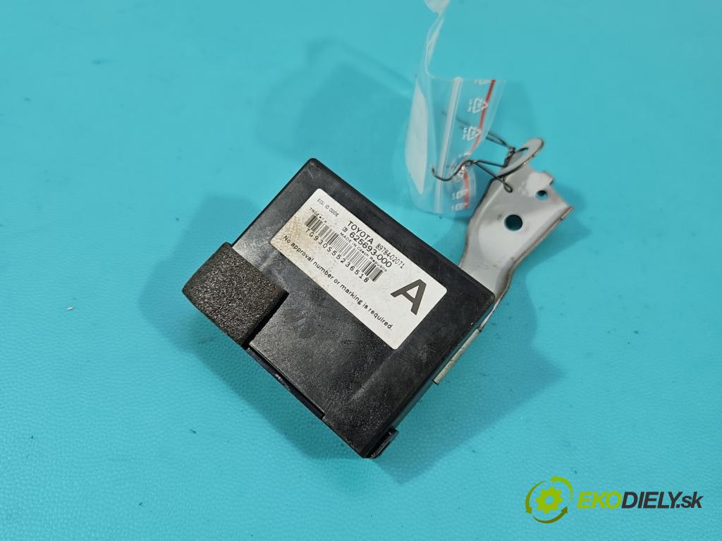 Toyota Auris II 2012-2018 1.8 16V 99 HP automatic 73 kW 1798 cm3 5- riadiaca jednotka ostatné 89784-02071