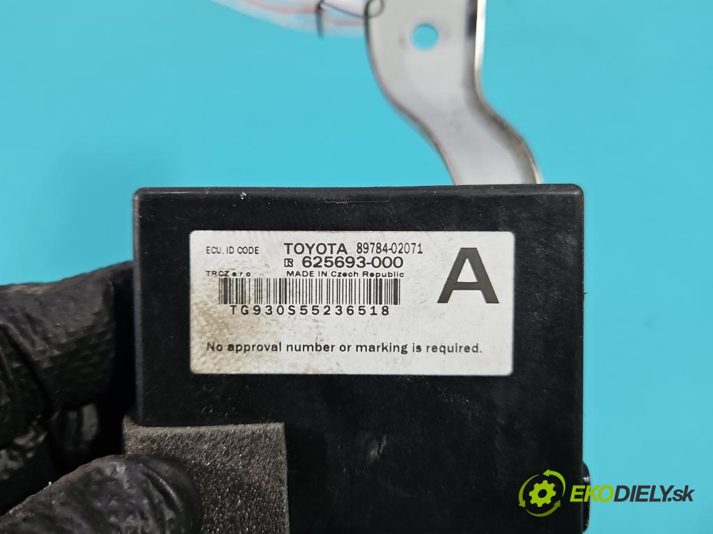 Toyota Auris II 2012-2018 1.8 16V 99 HP automatic 73 kW 1798 cm3 5- riadiaca jednotka ostatné 89784-02071