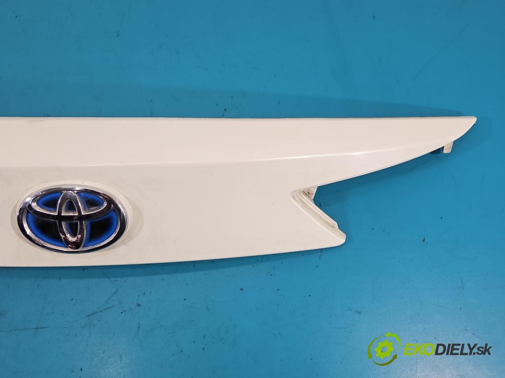 Toyota Auris II 2012-2018 1.8 16V 99 hp automatic 73 kW 1798 cm3 5- zaslepka: zadní 76811-02830