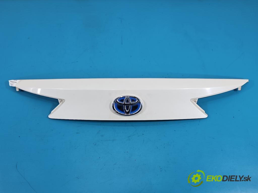 Toyota Auris II 2012-2018 1.8 16V 99 hp automatic 73 kW 1798 cm3 5- zaslepka: zadní 76811-02830