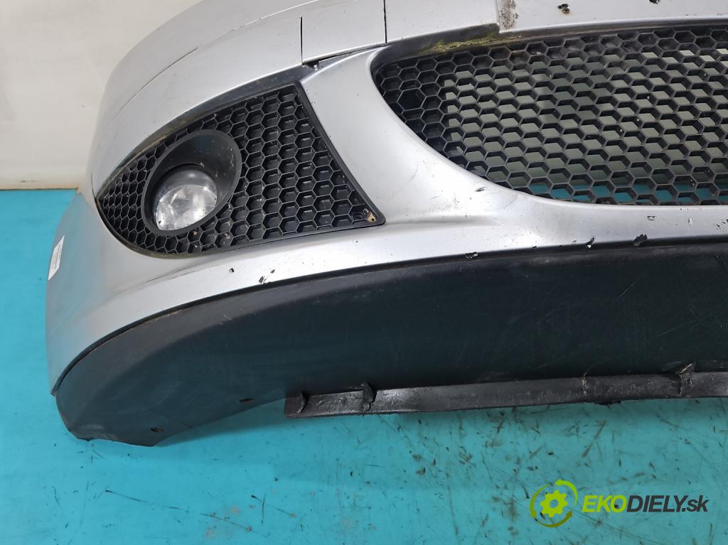 Seat Toledo III 2004-2009 2.0 tdi BKD 140 hp automatic 103 kW 1968 cm3 5- nárazník přední  (Klika dveří ostatní)