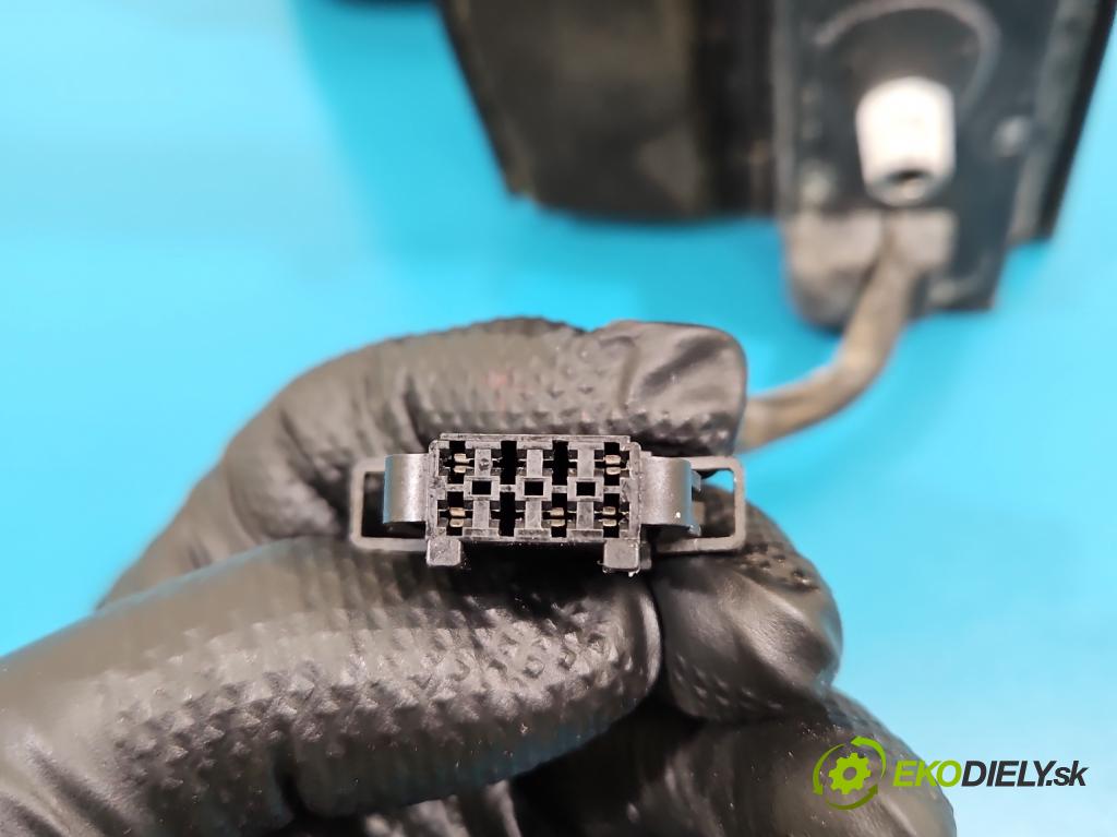 Seat Toledo III 2004-2009 2.0 tdi BKD 140 HP automatic 103 kW 1968 cm3 5- zrkadlo ľavé  (Kľučka dverí ostatné)