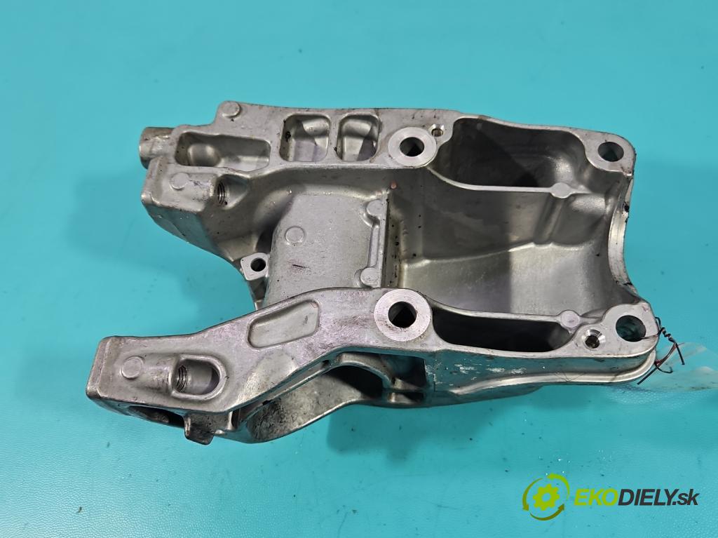 Mercedes A W177 2018- 2.0 T 306KM automatic 225 kW 1991 cm3 4- Upevnenie: A2602230000