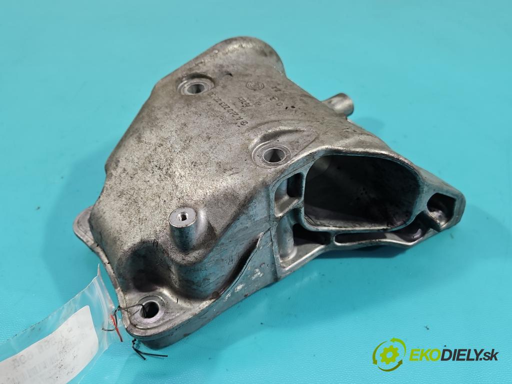 Mercedes A W177 2018- 2.0 T 306KM automatic 225 kW 1991 cm3 4- Upevnenie: A2602230000