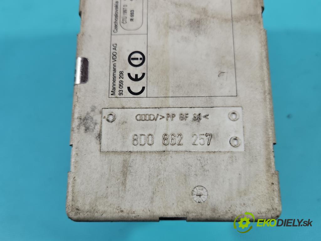 Audi A4 B5 1994-2001 1.8 20V 125 HP manual 92 kW 1781 cm3 5- Centrální: zámek: 8D0862257