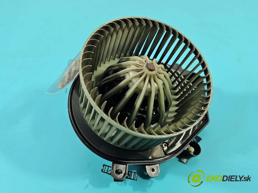 Audi A4 B5 1994-2001 1.8 20V 125 HP manual 92 kW 1781 cm3 5- ventilátor vzduchu 8D1820021