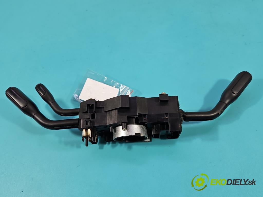 Audi A4 B5 1994-2001 1.8 20V 125 hp manual 92 kW 1781 cm3 5- Přepínač sdružený 4D0953513D (Páčky pod volantem)