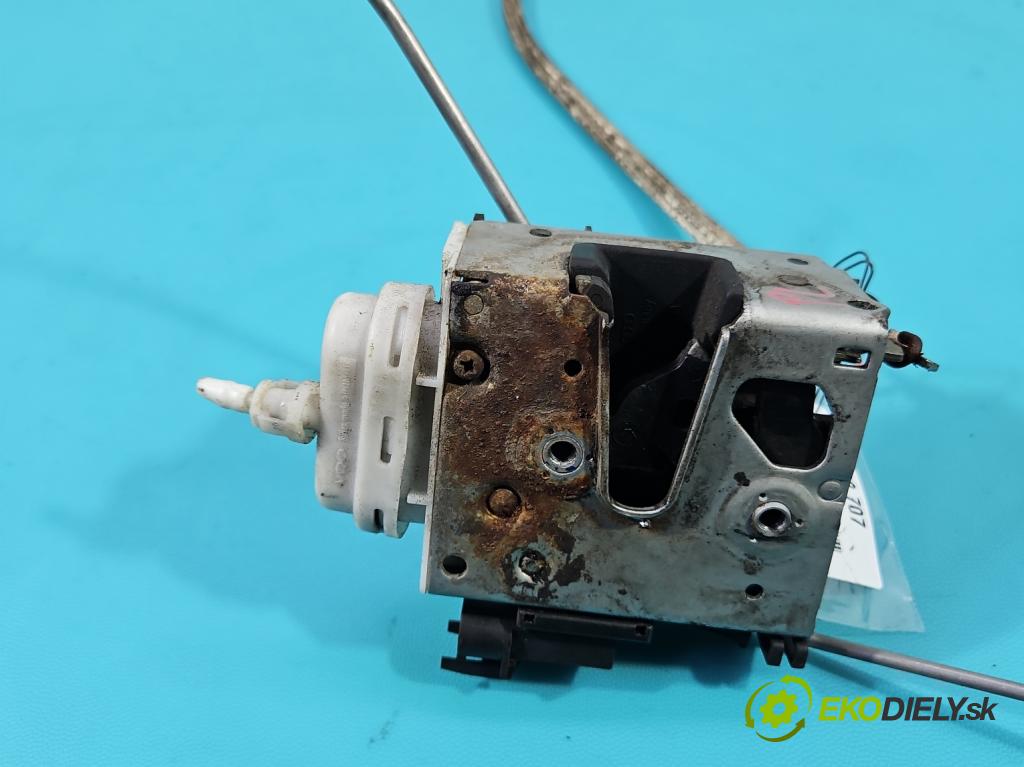 Audi A4 B5 1994-2001 1.8 20V 125 hp manual 92 kW 1781 cm3 5- zámek přední levý 8D1837015B